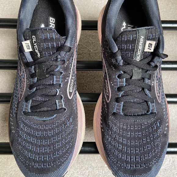 BROOKS Women Glycerine 19 Running Shoe - Picture 2 of 8